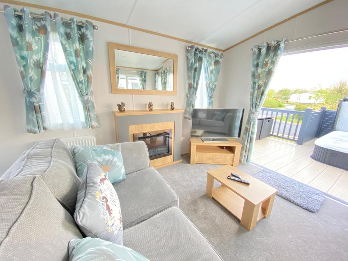 Vila Squirrels Nest - Hot Tub - Pet Friendly South Cerney Exteriér fotografie